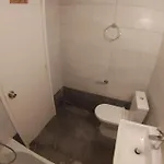 Renovated 2 Bedroom In Light House *
