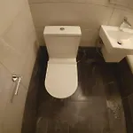 Renovated 2 Bedroom In Light House