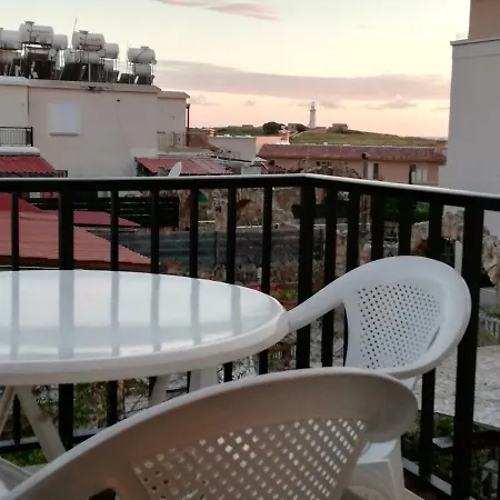 Renovated 2 Bedroom In Light House Paphos