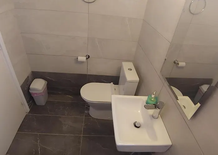 アパート Renovated 2 Bedroom In Light House パ フォス