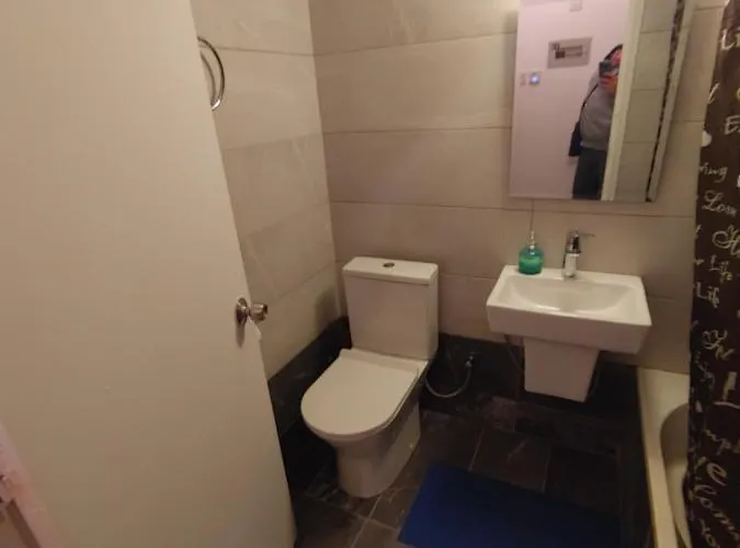 Daire Renovated 2 Bedroom In Light House