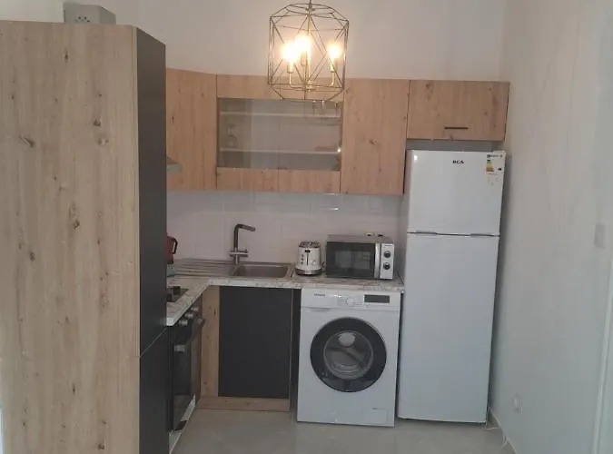 アパート Renovated 2 Bedroom In Light House パ フォス