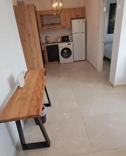 Daire Renovated 2 Bedroom In Light House Pafos