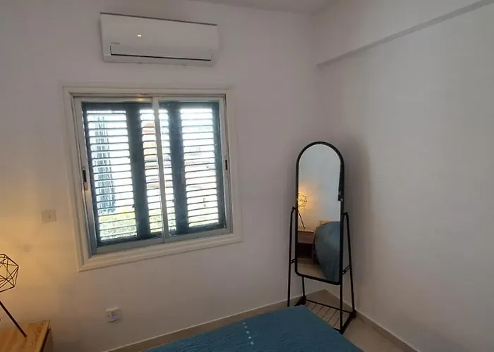 Daire Renovated 2 Bedroom In Light House Pafos