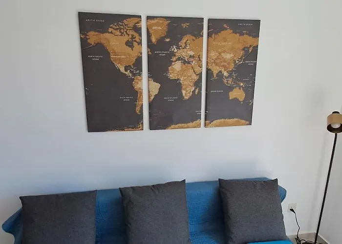 Renovated 2 Bedroom In Light House Daire Pafos